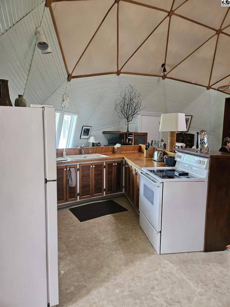 1049 4th Avenue Mcpherson KS 67460