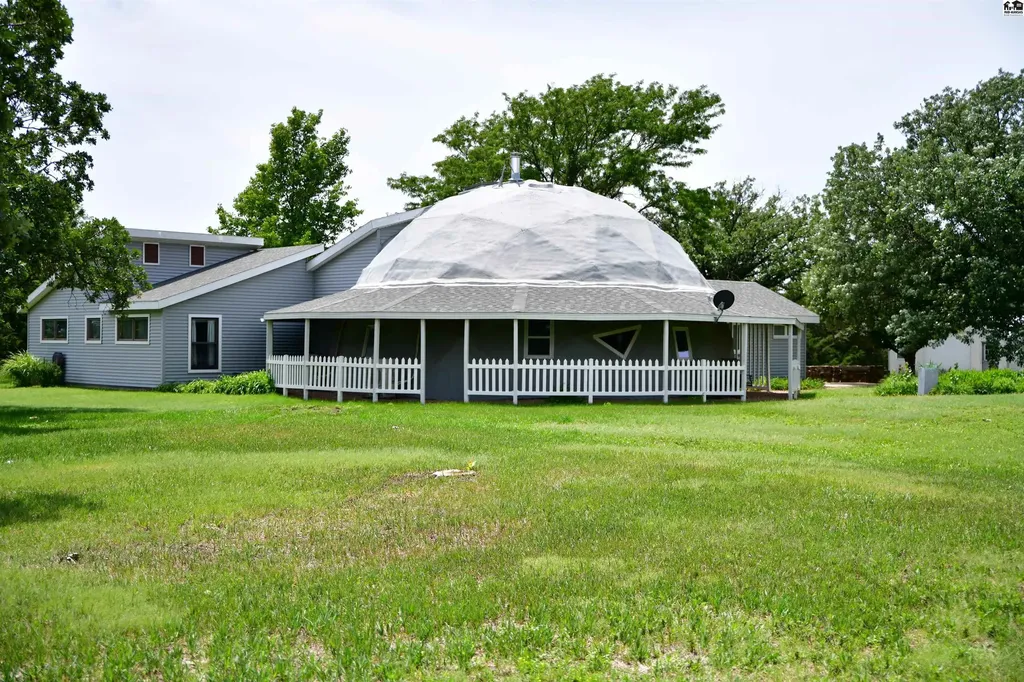 1049 4th Avenue Mcpherson KS 67460