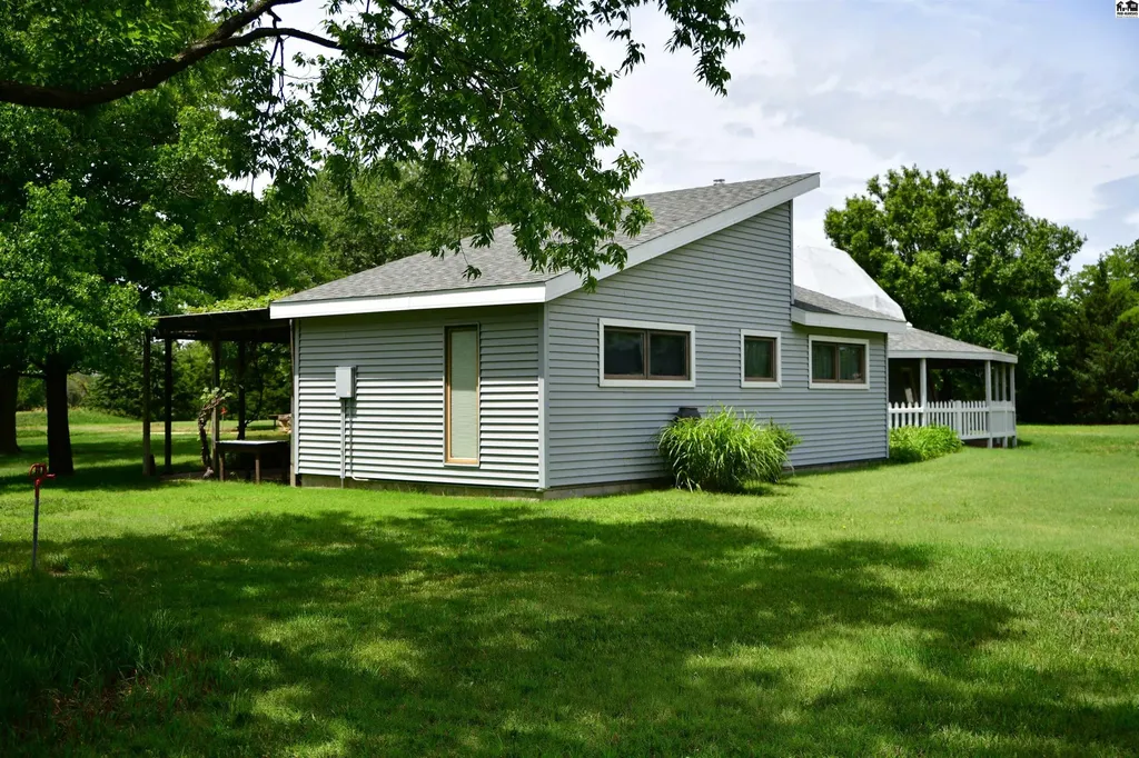 1049 4th Avenue Mcpherson KS 67460