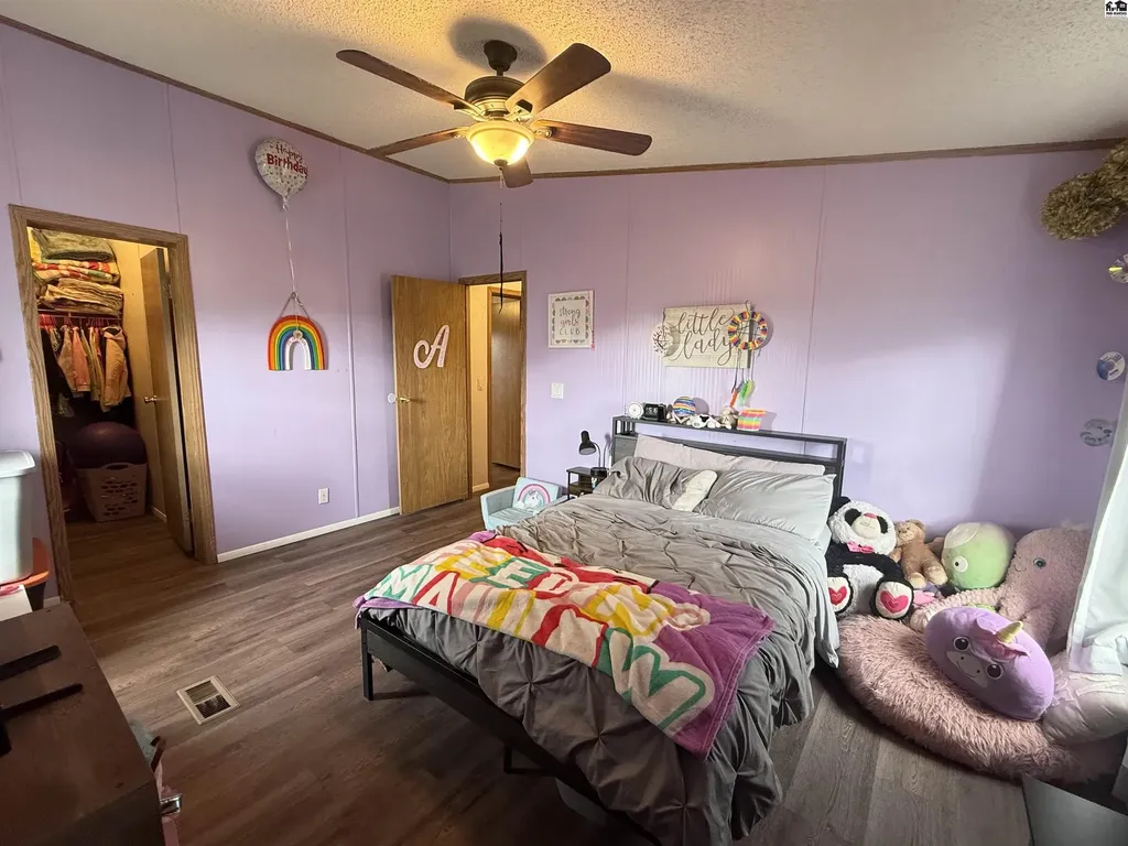 124 W Avenue D South Hutchinson KS 67505