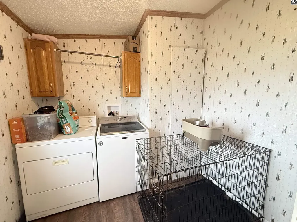 124 W Avenue D South Hutchinson KS 67505