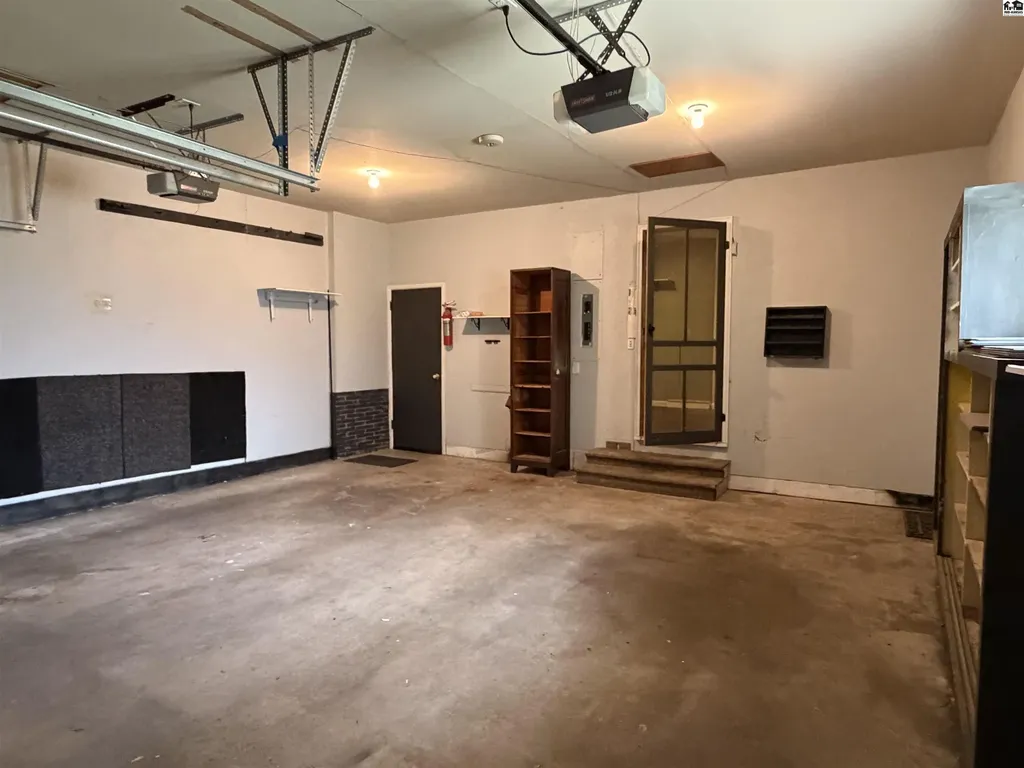 1208 Lyndon Road Mcpherson KS 67460
