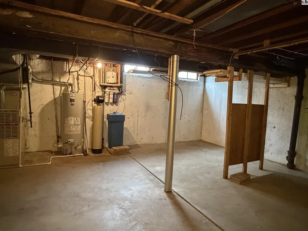 1208 Lyndon Road Mcpherson KS 67460