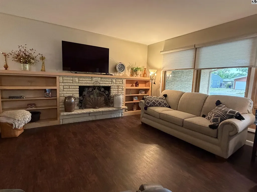 1208 Lyndon Road Mcpherson KS 67460
