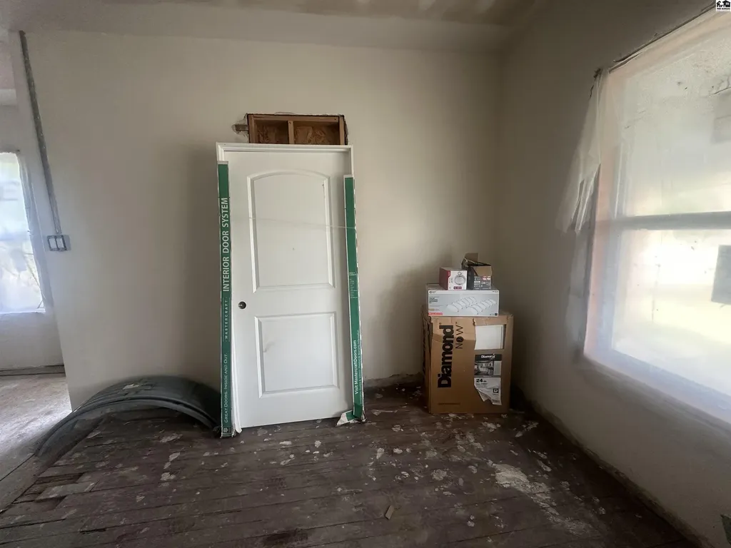 28 E Bigger Street Hutchinson KS 67501
