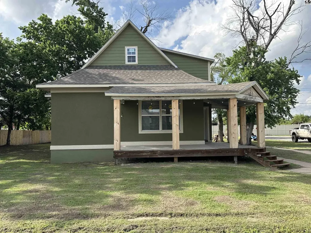 28 E Bigger Street Hutchinson KS 67501