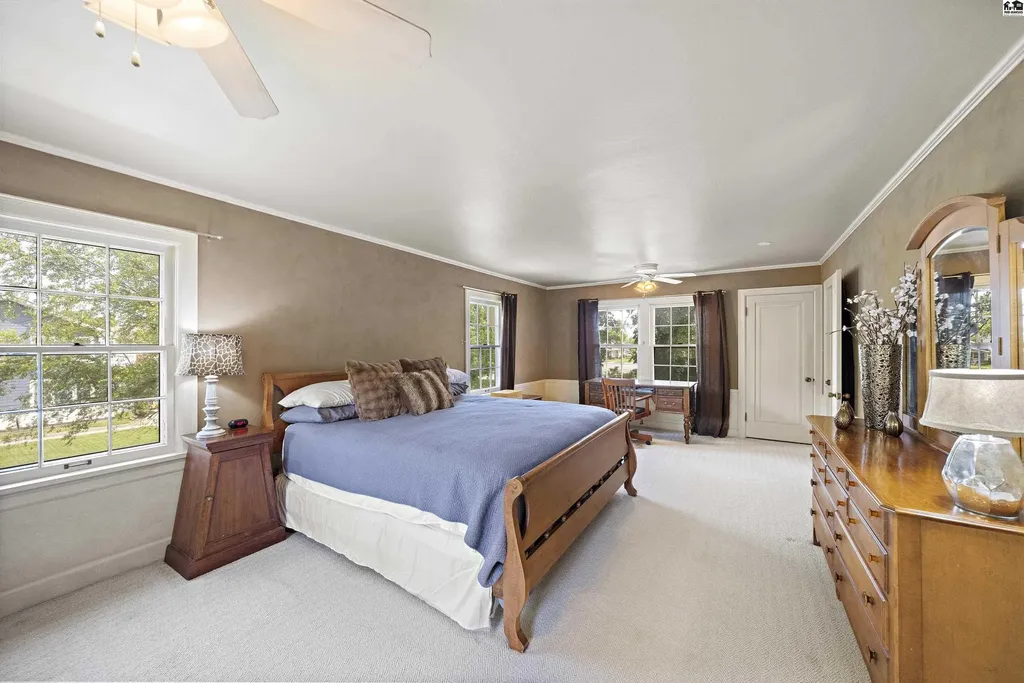 101 W 20th Avenue Hutchinson KS 67502