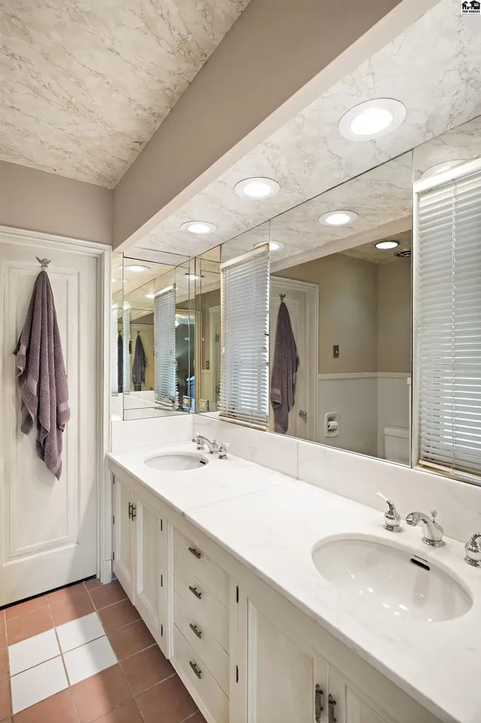 101 W 20th Avenue Hutchinson KS 67502