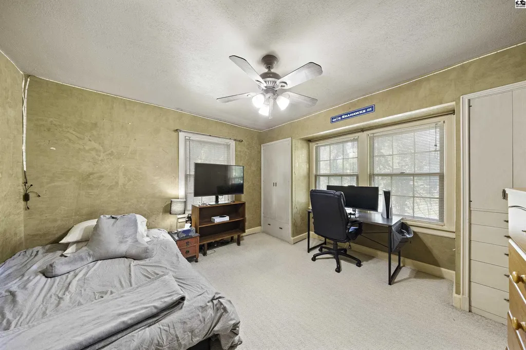101 W 20th Avenue Hutchinson KS 67502
