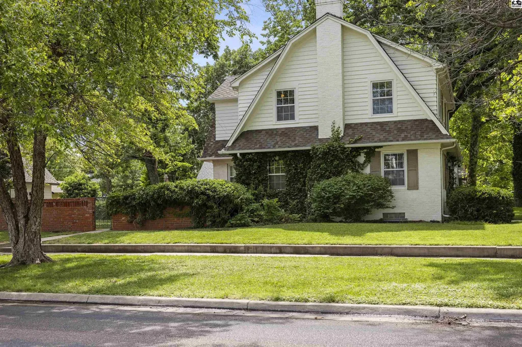 101 W 20th Avenue Hutchinson KS 67502