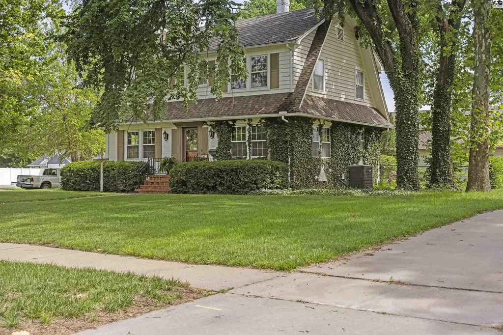 101 W 20th Avenue Hutchinson KS 67502