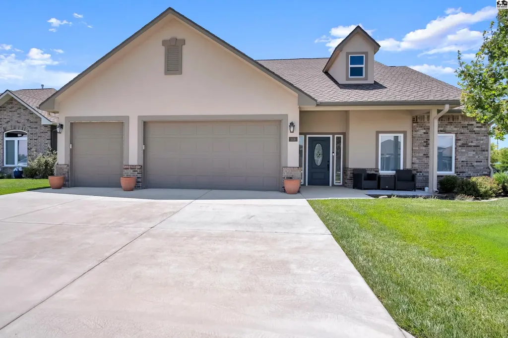 916 Veranda Creek Mcpherson KS 67460