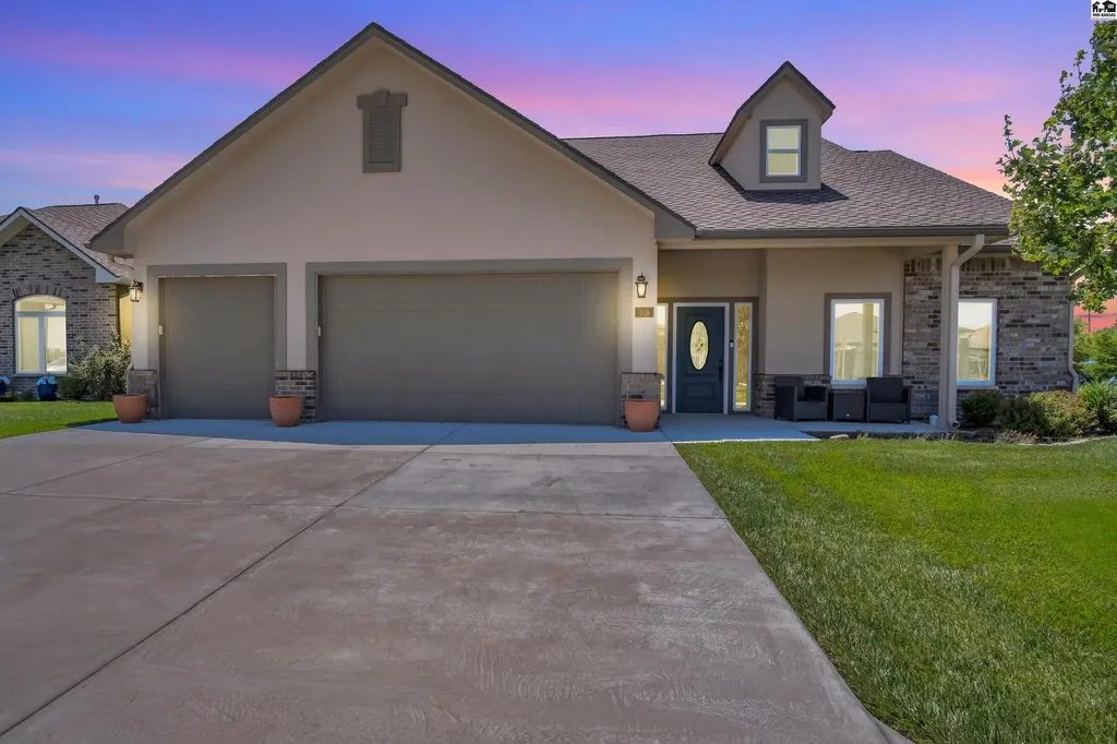 916 Veranda Creek Mcpherson KS 67460