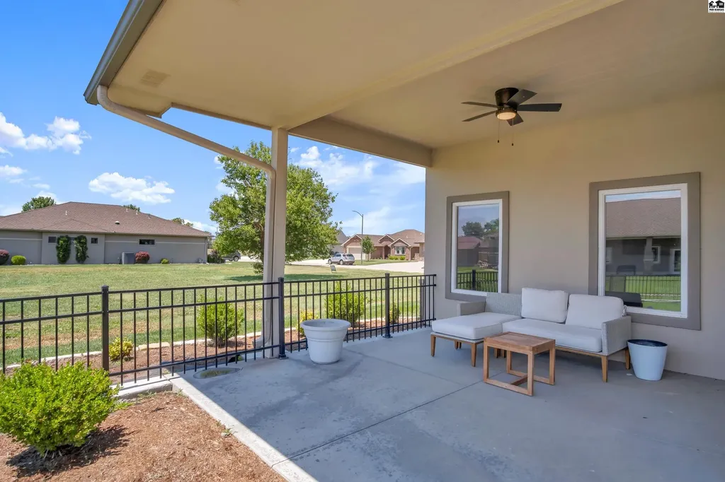 916 Veranda Creek Mcpherson KS 67460
