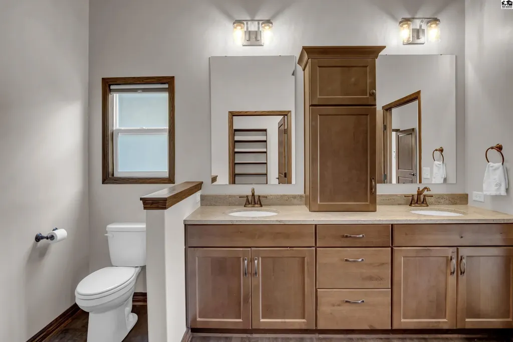 916 Veranda Creek Mcpherson KS 67460
