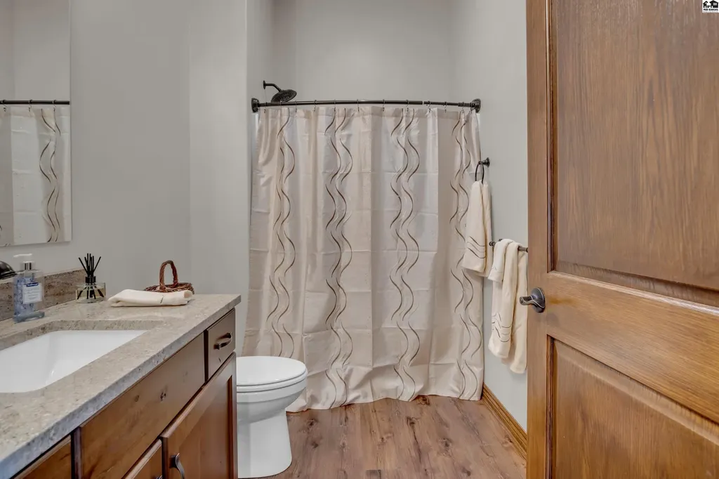 916 Veranda Creek Mcpherson KS 67460