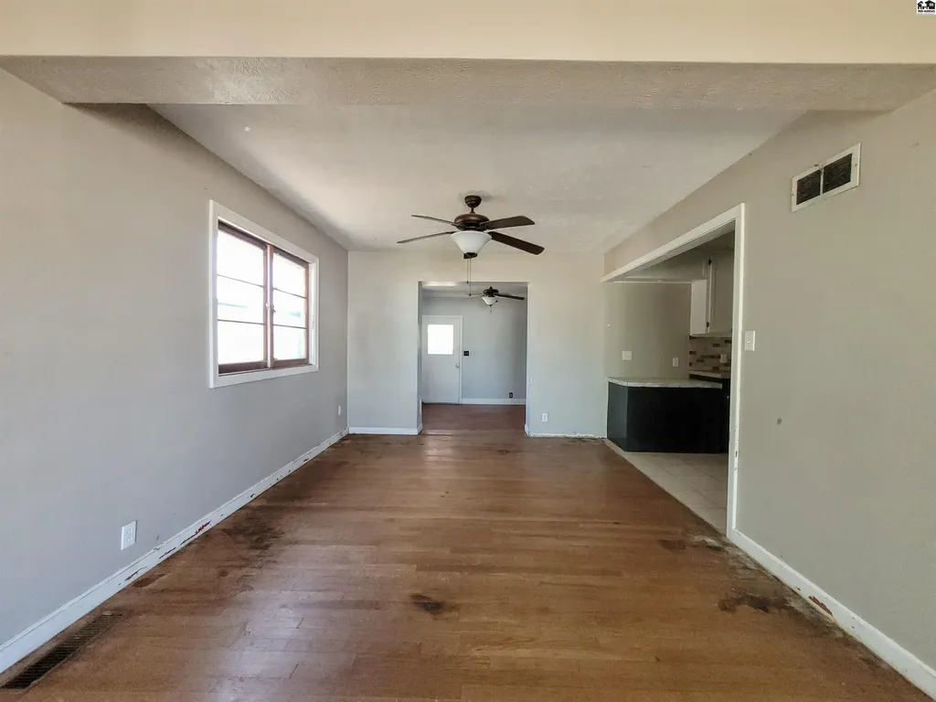 2122 Madison Street Great Bend KS 67530