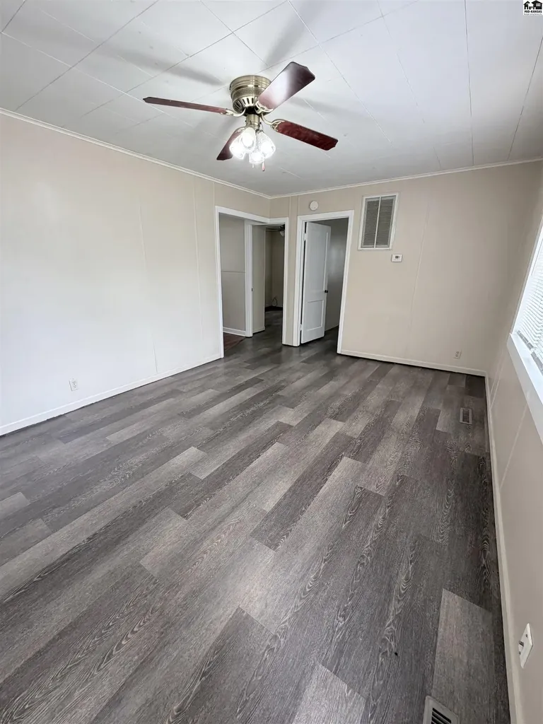 514- 514.5 Eshelman Mcpherson KS 67460