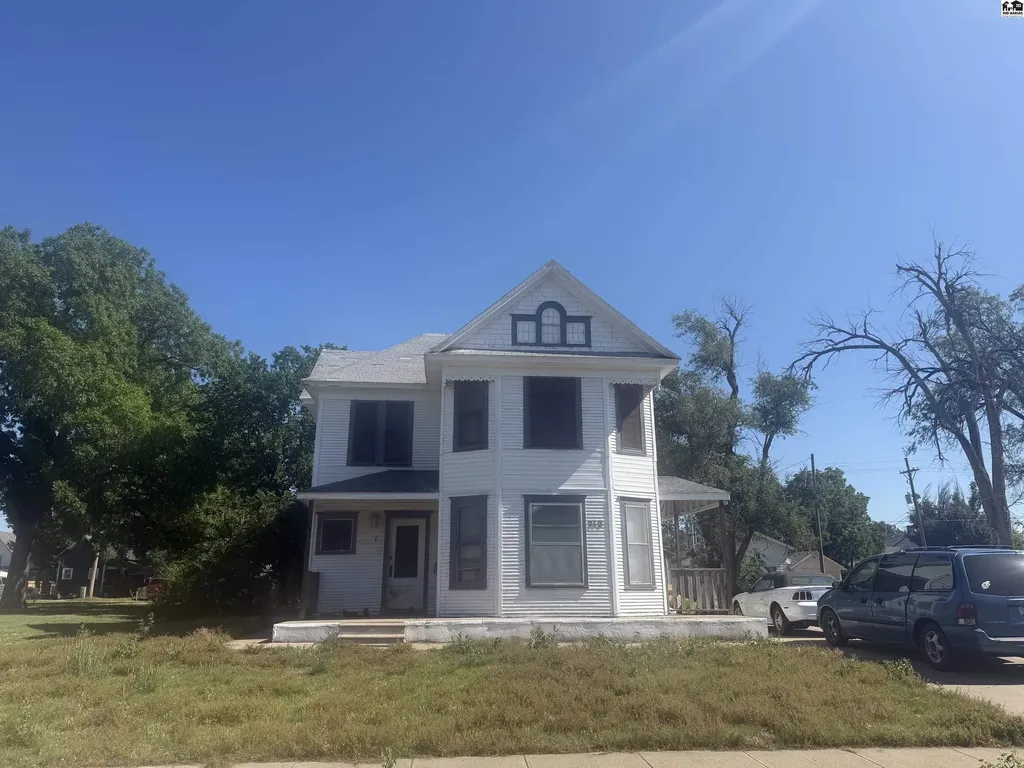 212 W 7th Avenue Hutchinson KS 67501
