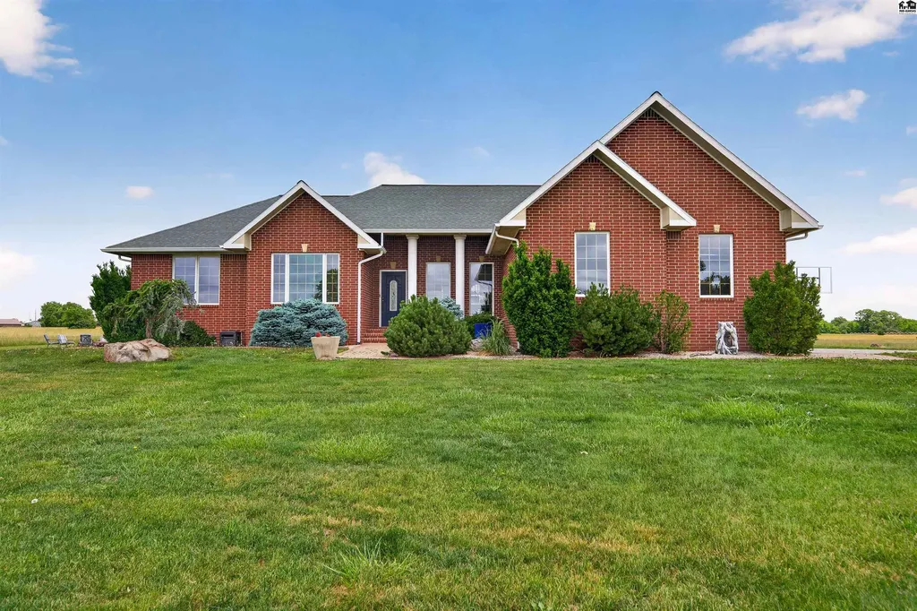 Newton KS, 2100 N East Lake Road