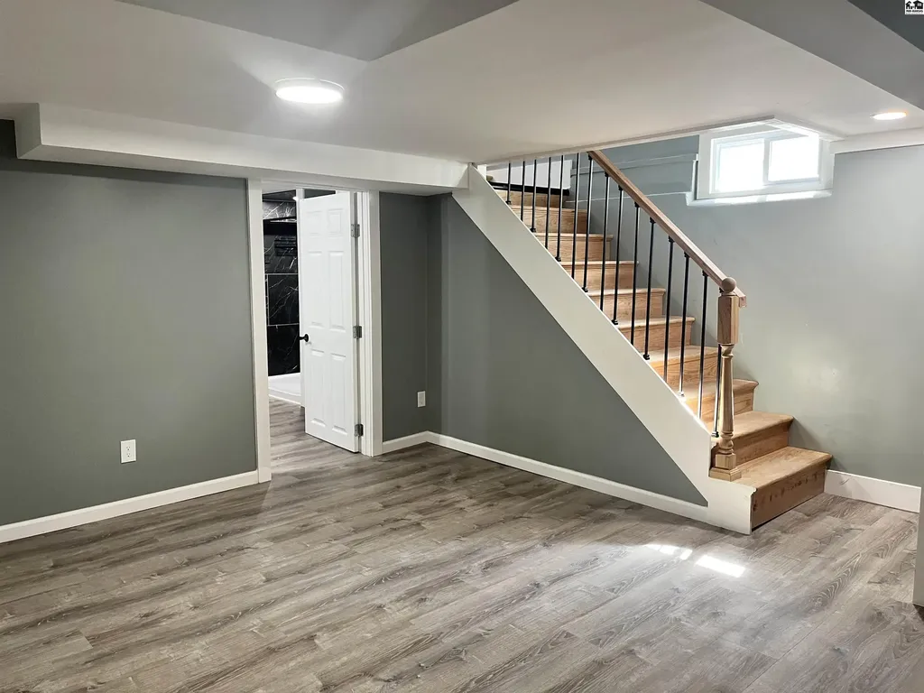 323 W 11th Avenue Hutchinson KS 67501