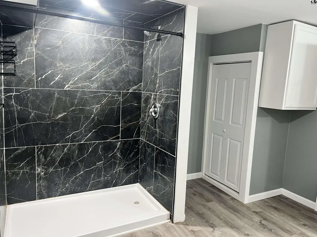 323 W 11th Avenue Hutchinson KS 67501