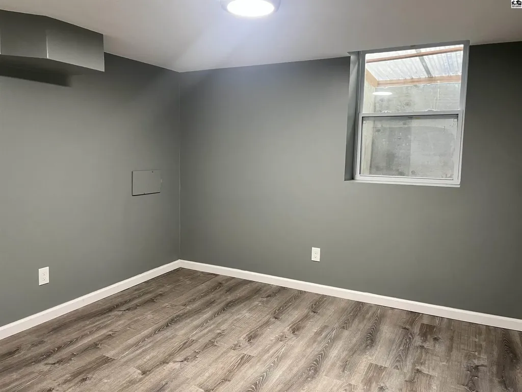 323 W 11th Avenue Hutchinson KS 67501