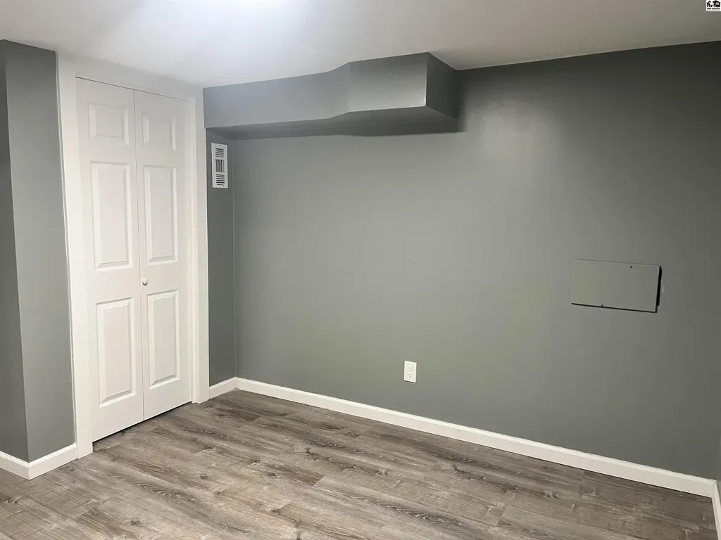 323 W 11th Avenue Hutchinson KS 67501