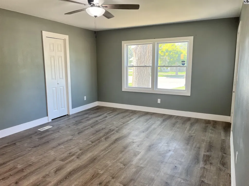 323 W 11th Avenue Hutchinson KS 67501