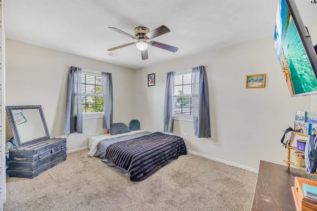 201 E 3rd Avenue South Hutchinson KS 67505