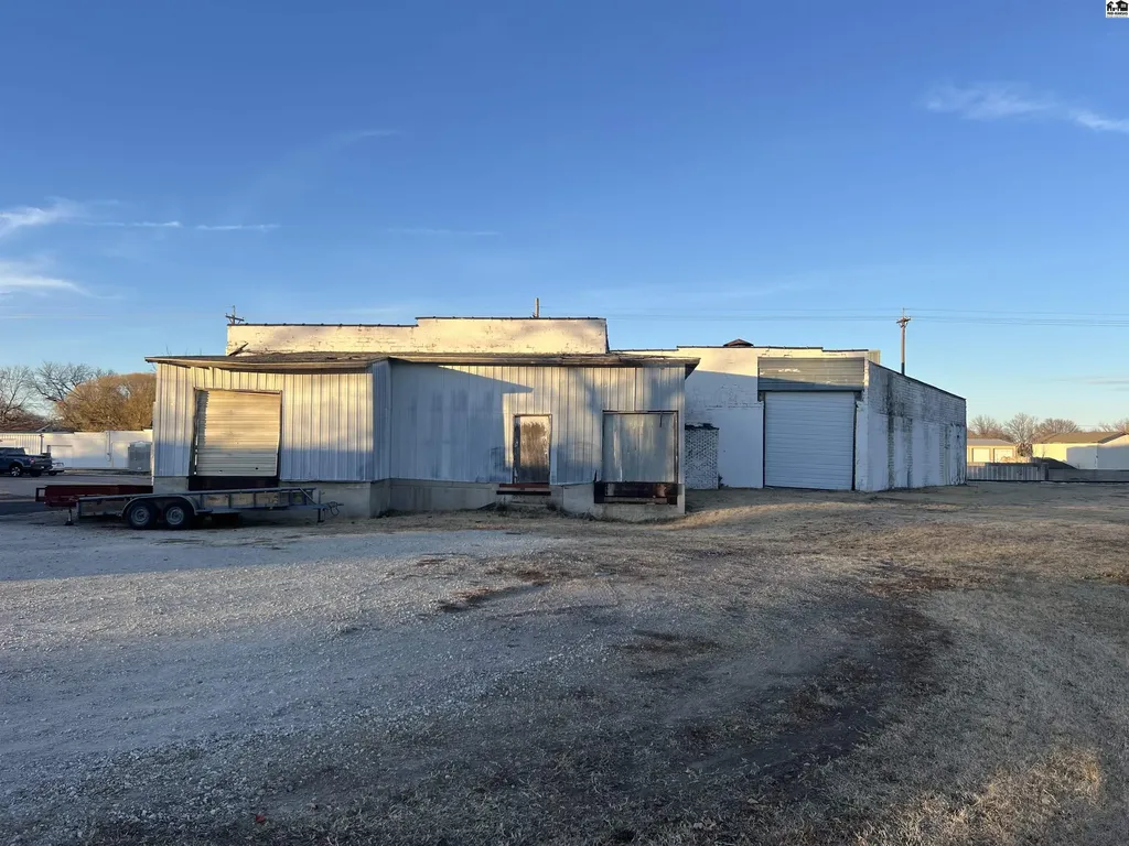 310 N Oak Street Mcpherson KS 67460