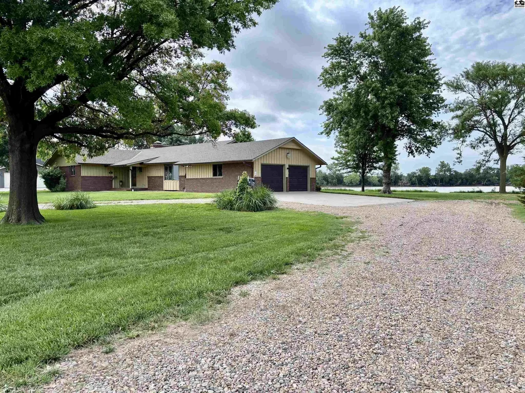 1235 Frontier Road Mcpherson KS 67460