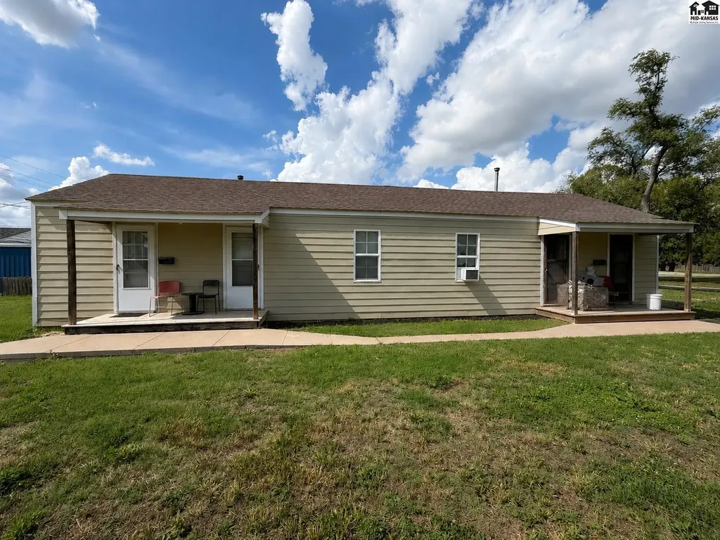 1102-1104 S Ash Street Mcpherson KS 67460