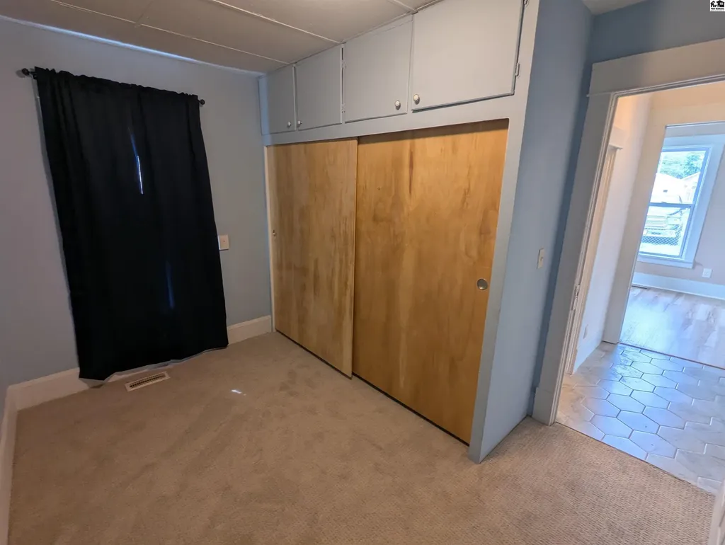 618 W 17th Avenue Hutchinson KS 67501