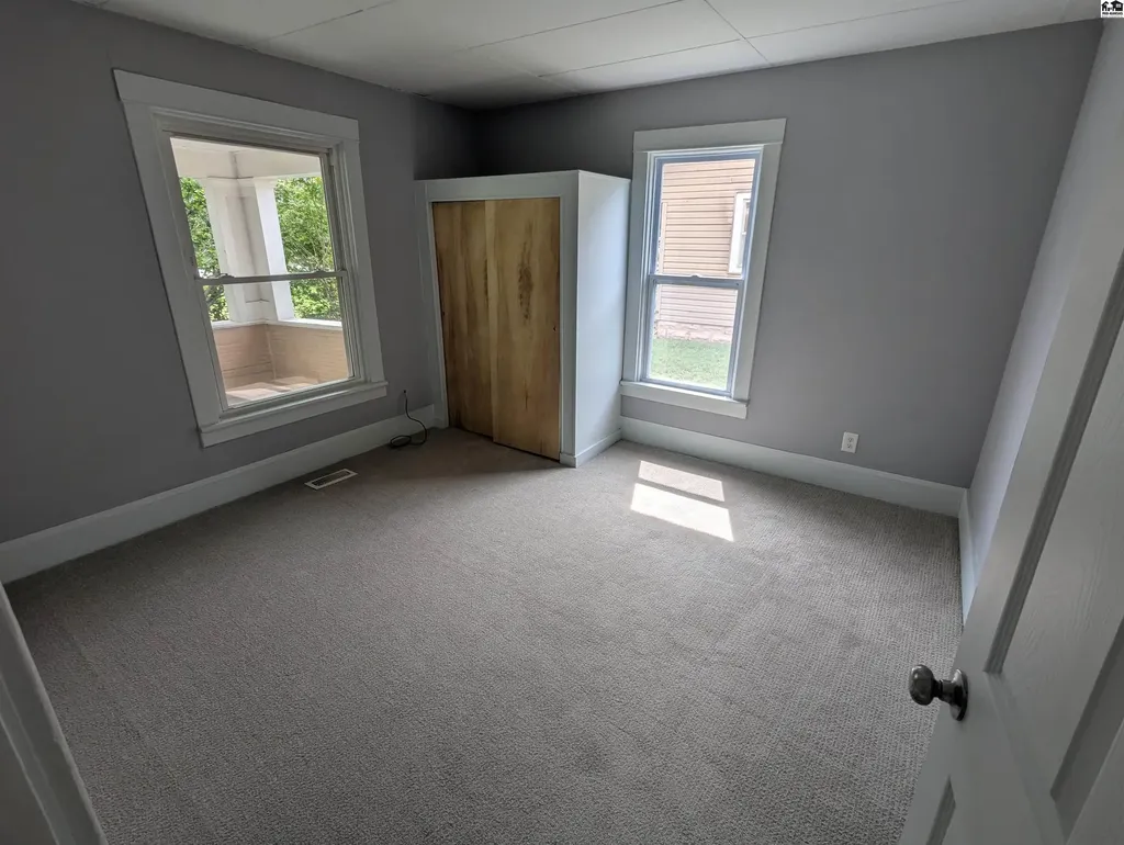 618 W 17th Avenue Hutchinson KS 67501
