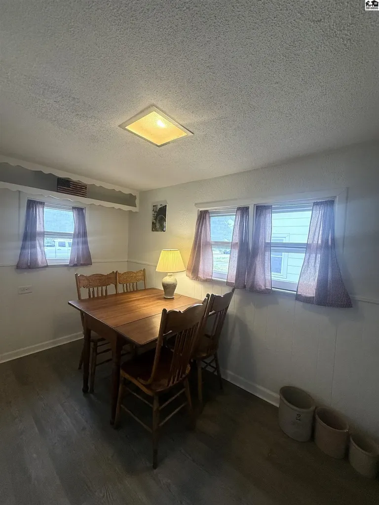 603 E 1st Street Mcpherson KS 67502