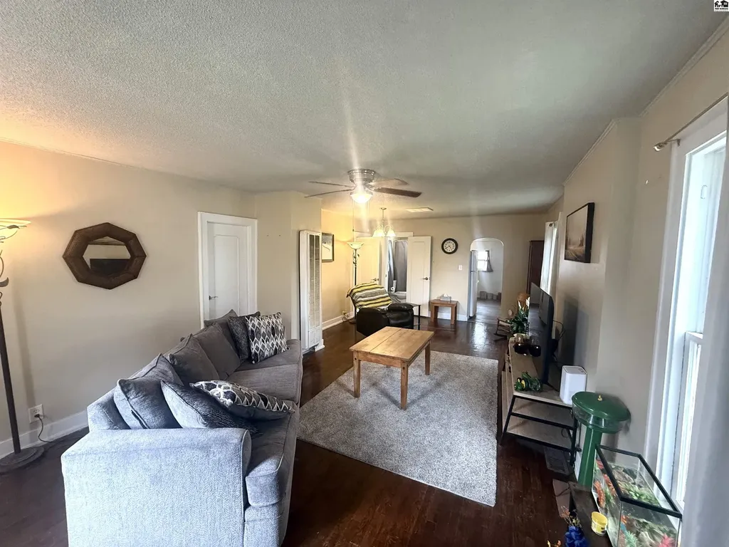 603 E 1st Street Mcpherson KS 67502