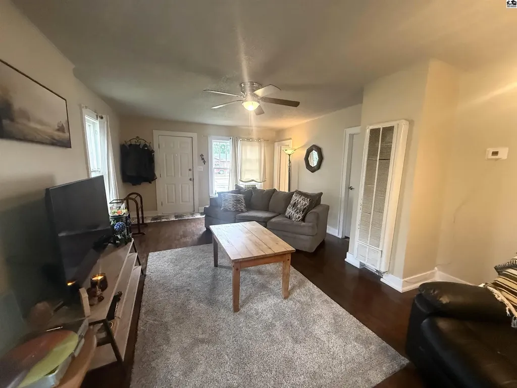 603 E 1st Street Mcpherson KS 67502