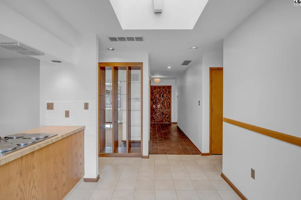 14 Paseo Place Hutchinson KS 67502