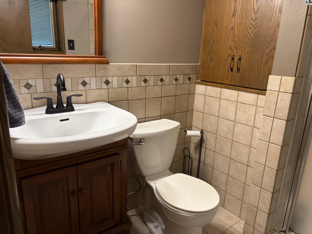 900 Old Farm Estates Hutchinson KS 67502