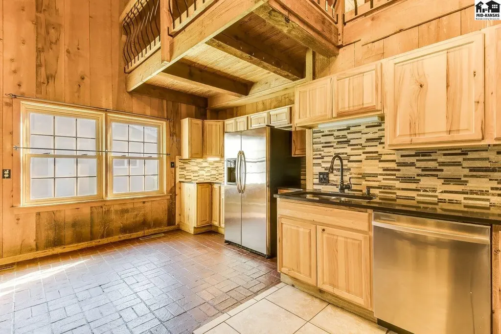 6 Windemere Court Hutchinson KS 67502-0000