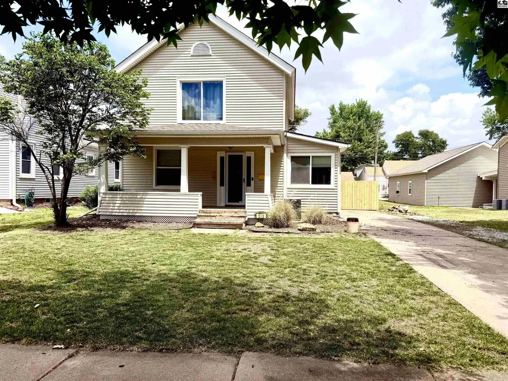 519 E Eliazabeth Street Mcpherson KS 67460