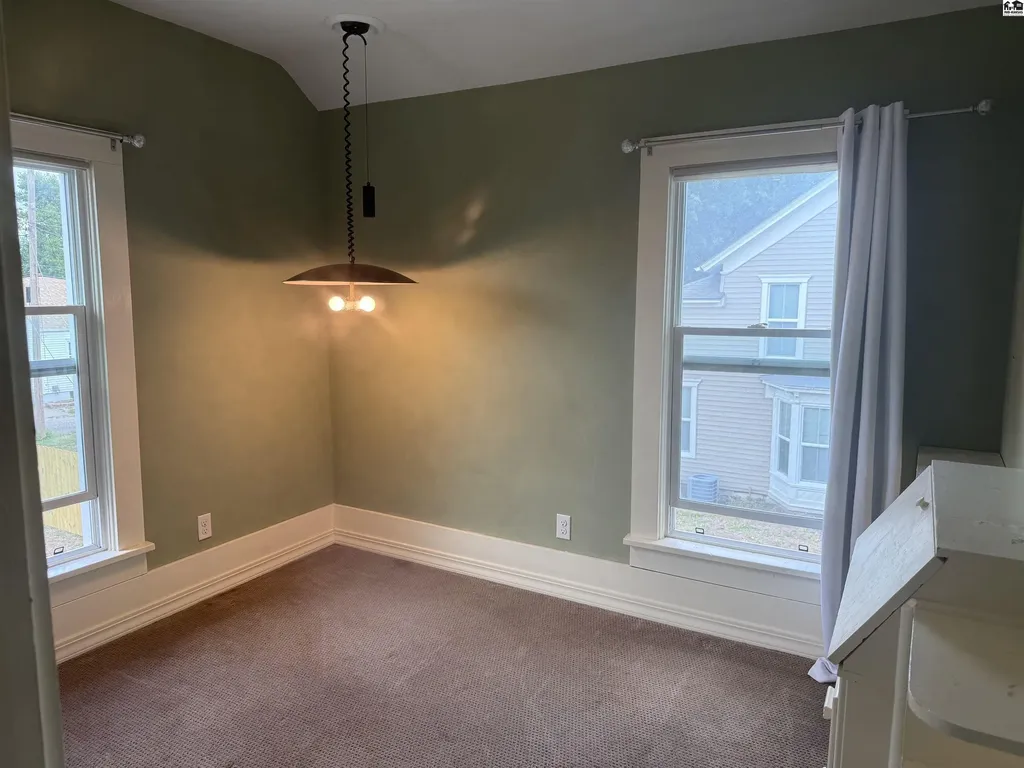 519 E Eliazabeth Street Mcpherson KS 67460