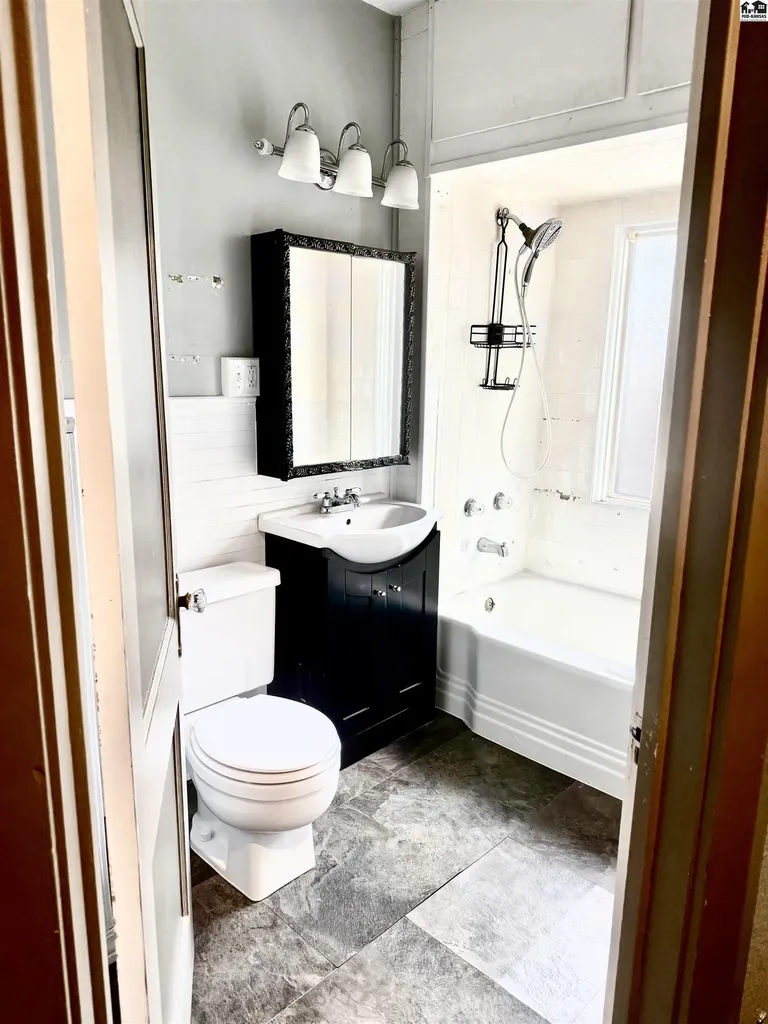 519 E Eliazabeth Street Mcpherson KS 67460