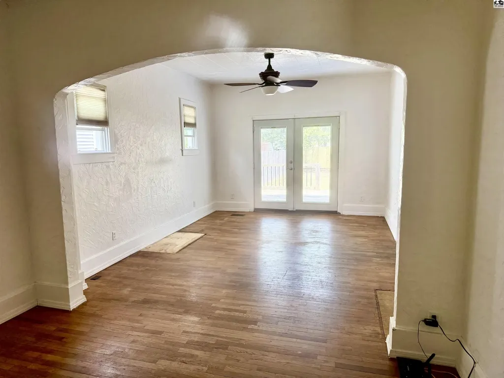 519 E Eliazabeth Street Mcpherson KS 67460