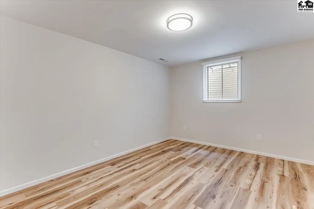 5 Tanglewood Lane Hutchinson KS 67502