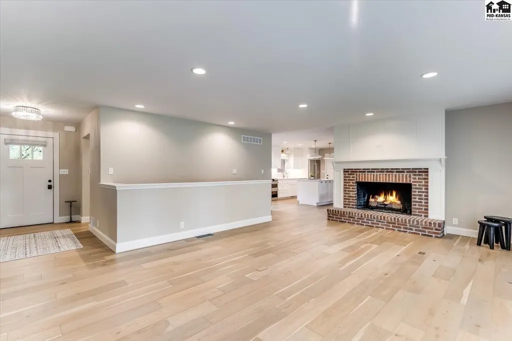 5 Tanglewood Lane Hutchinson KS 67502