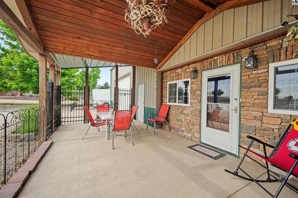 31 Campbell Road Marquette KS 67464
