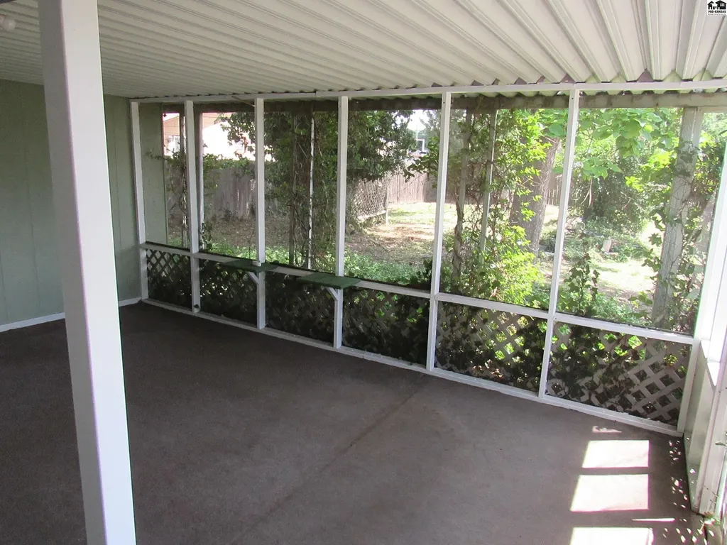 2610 N Washington Street Hutchinson KS 67502