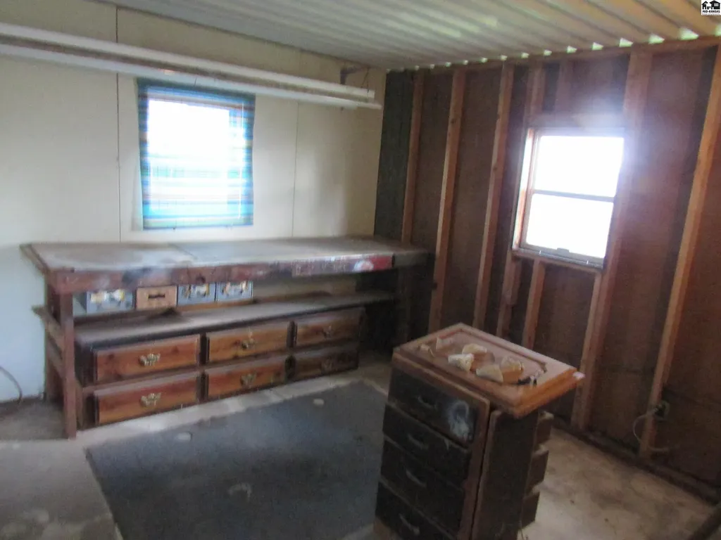 2610 N Washington Street Hutchinson KS 67502